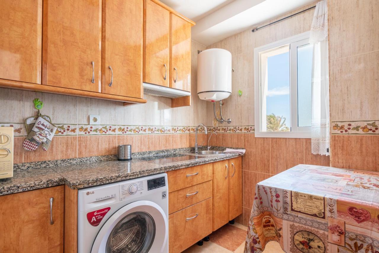 Renthas Pedregalejo Beach Apartments 马拉加 外观 照片