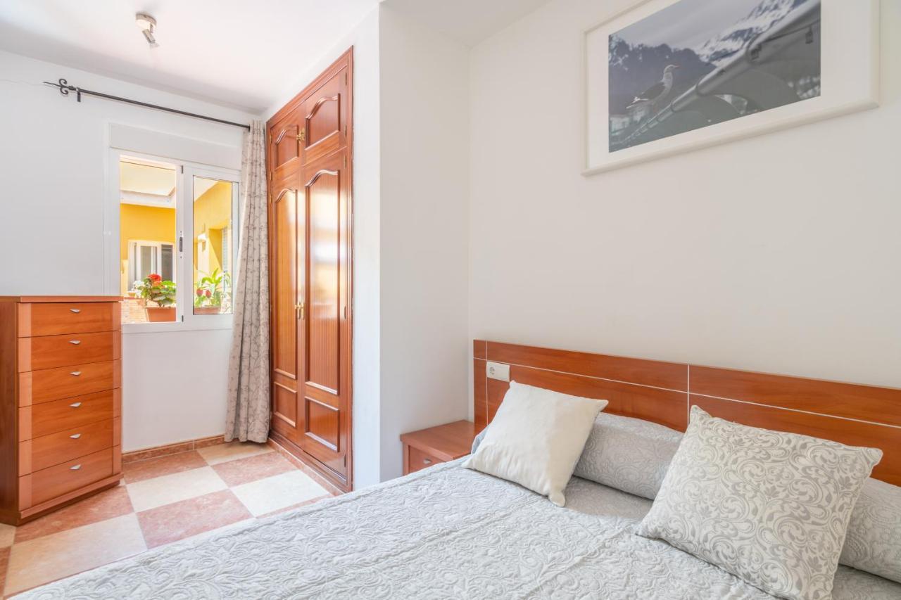 Renthas Pedregalejo Beach Apartments 马拉加 外观 照片