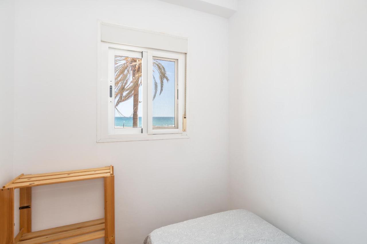 Renthas Pedregalejo Beach Apartments 马拉加 外观 照片
